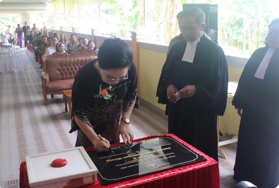 Tamuntuan Hadiri Ibadah Syukur Hut Gmist Efata Kolongan Mitung