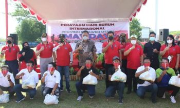 May Day di Sulut, Gubernur Bagikan Sembako Kepada Buruh