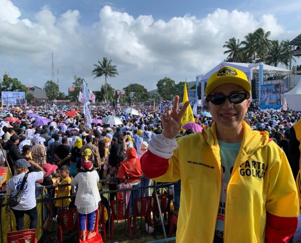 Prabowo-Gibran, Partai Golkar, Miky Junita Linda Wenur, Tomohon