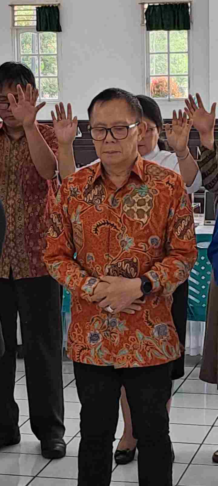 Gerard Jonas Lapian, Partai Golkar, Tomohon