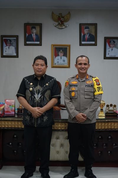 Minahasa, Jemmy Stani Kumendong, Kapolres Minahasa