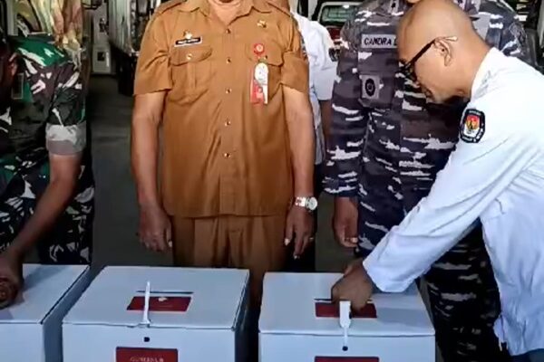 KPU Minut Mulai Distribusi Logistik Pilkada untuk Wilayah Kepulauan