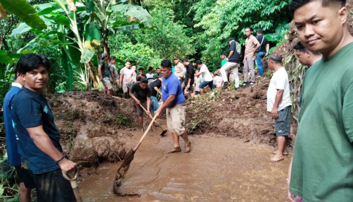 Longsor di Sibarut Sitaro, Tiga Kampung Terisolasi