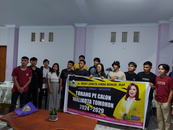 Miky Junita Linda Wenur, Tomohon, Partai Golkar, milenial